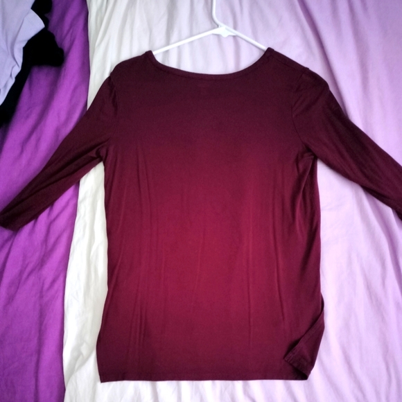 Old Navy Top - Picture 4 of 4